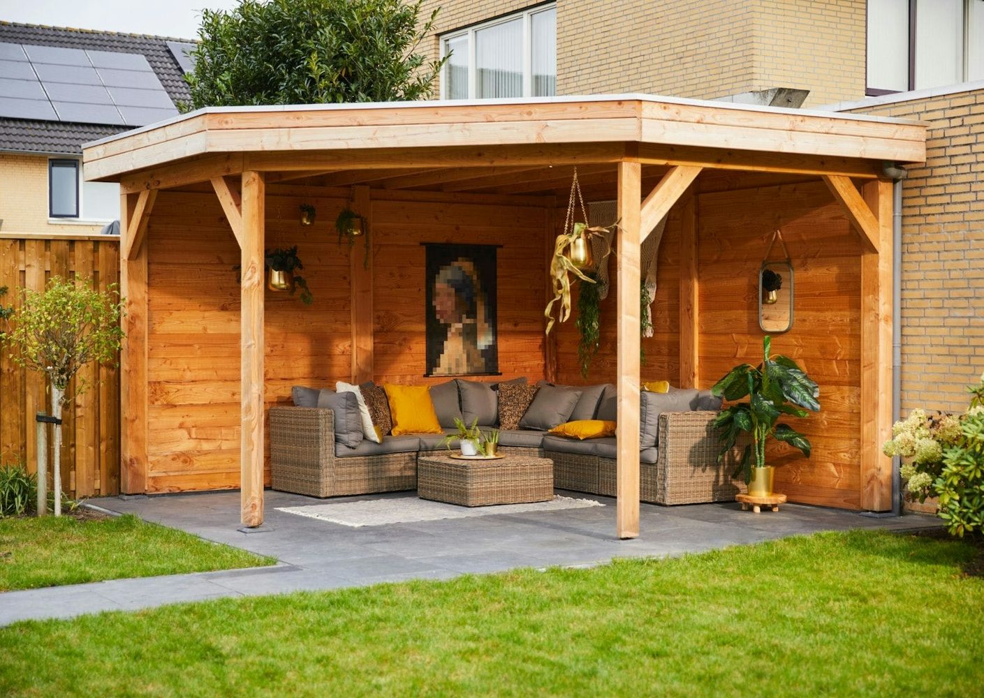 Overkapping aankleding tuin decoratie douglas