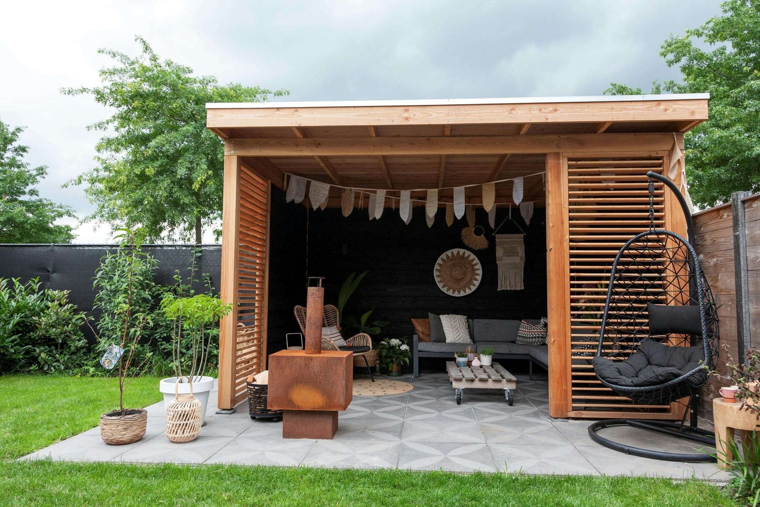 Buitenverblijf Comfort douglas aankleding tuin decoratie