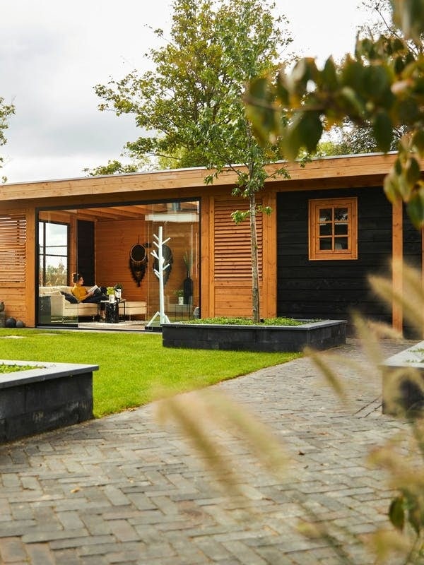 6 Buitenverblijf Premium â douglas tuin lounge overkapping