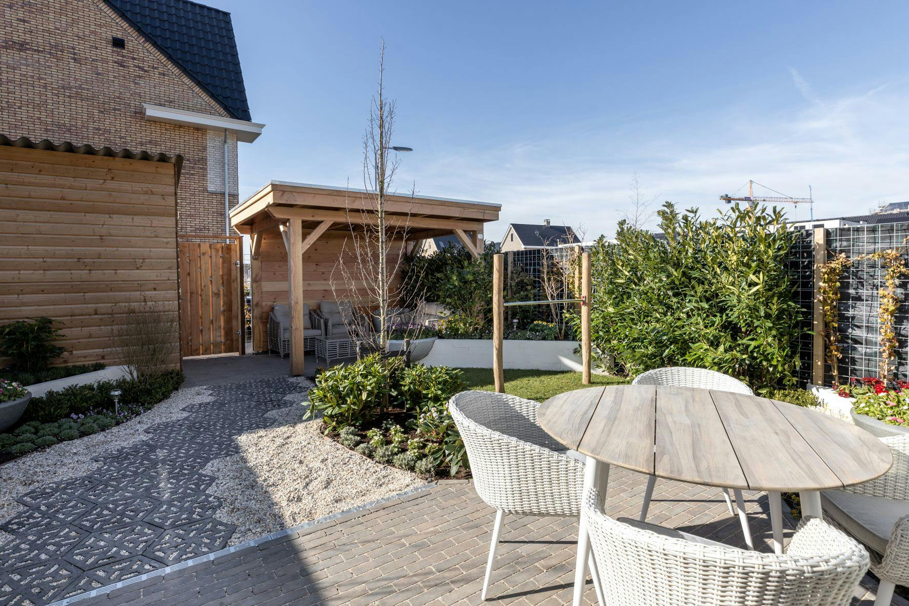 douglas hout in de tuin duikelrek