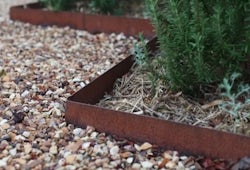 opsluitbandenstaal Hoe zorg ik voor een stevig terras? Opsluitbanden staal