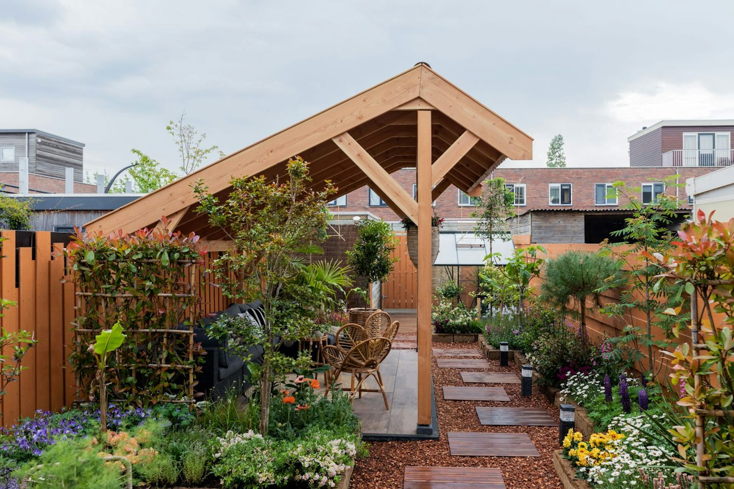 Project Wijngaarden kapschuur Comfort inspiratie tuin NuBuiten Kees Smit tuinmeubelen ringbalk