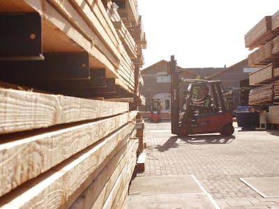 _MG_7611 Orderpicker hout stellage NuBuiten Hardinxveld-Giessendam