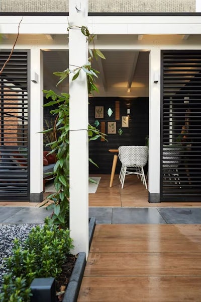 ameide Hillhout, overkapping aan huis