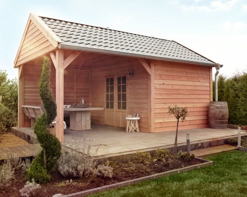 Fijnbezaagd Zadeldakschuur Zadeldakschuur Fijnbezaagd