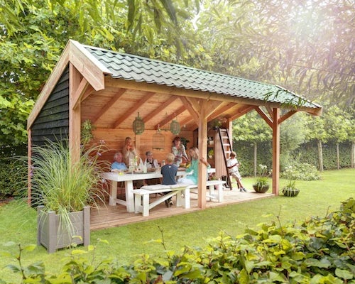 sfeer-1-83295-Woodvision-kapschuur-modulair-700-310-douglasvision-kapschuren.jpg copy overkapping kapschuur douglas in de tuin