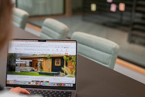 Vacature junior marketeer grafisch designer NuBuiten Vacature junior marketeer grafisch designer NuBuiten